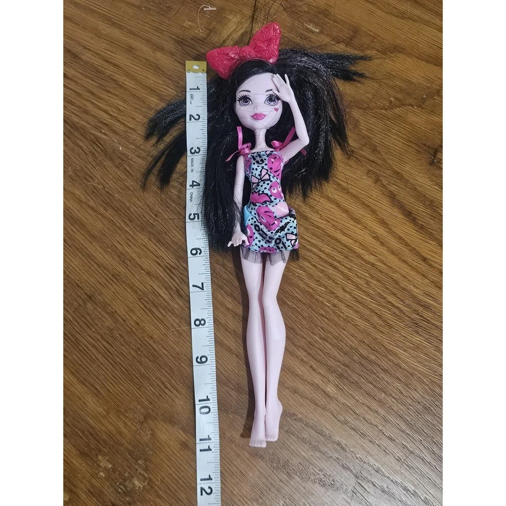 Draculaura Monster High Fashion Doll Black Hair Pink Dress 2013 Toy Play Gift